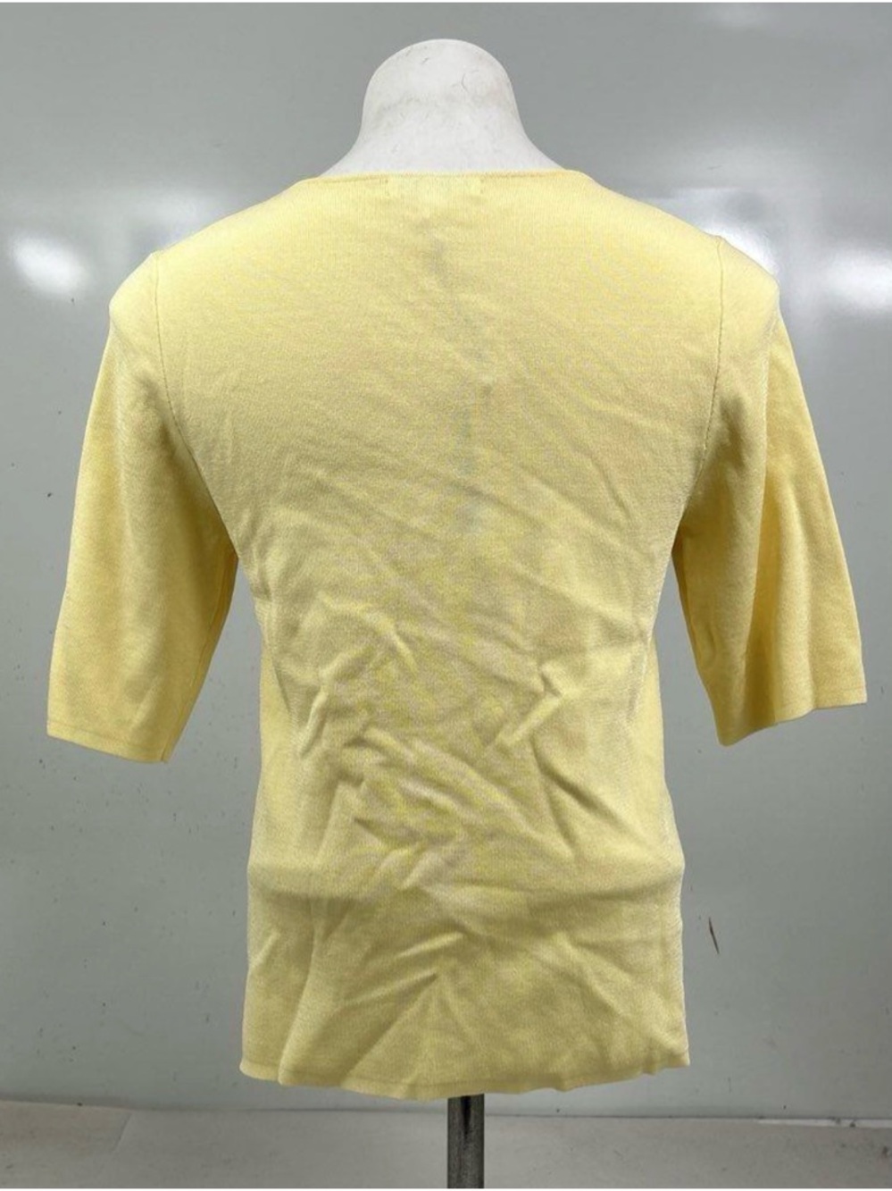 Banana Republic Butter Yellow Knit Scoop Neck Top Size L NWT - Picture 2 of 5